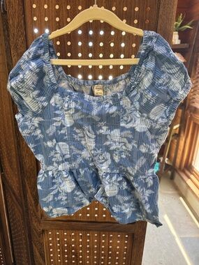 OshKosh B'gosh Blue Floral Puff-Sleeve Peplum Top
